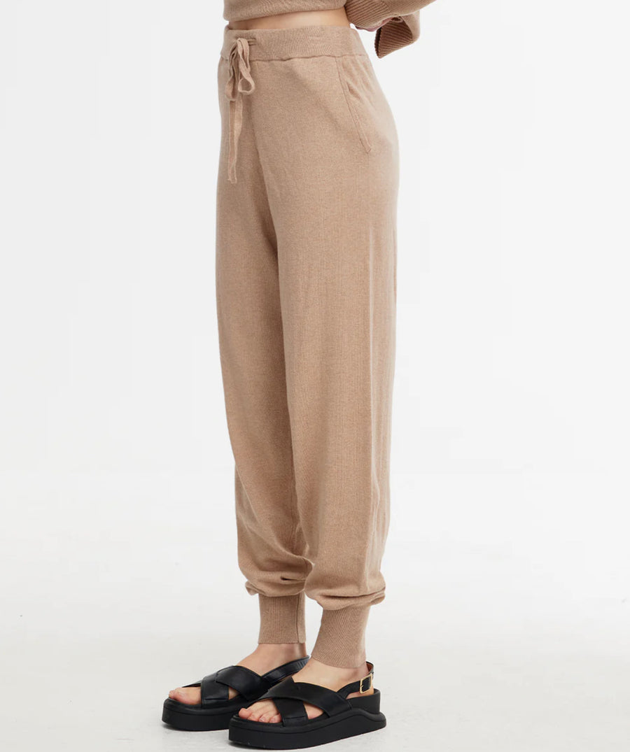 Kinney Eliza Knit Pant - Stone