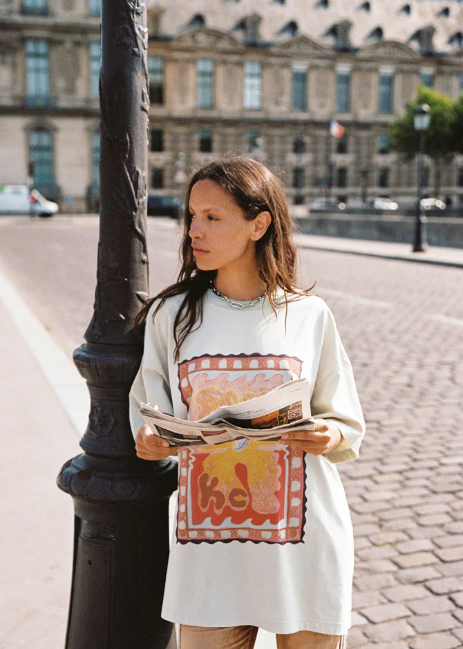 Kinga Csilla Hibiscus Tee